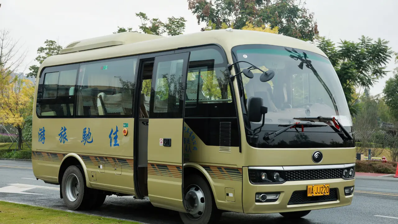14-Seat Minibus