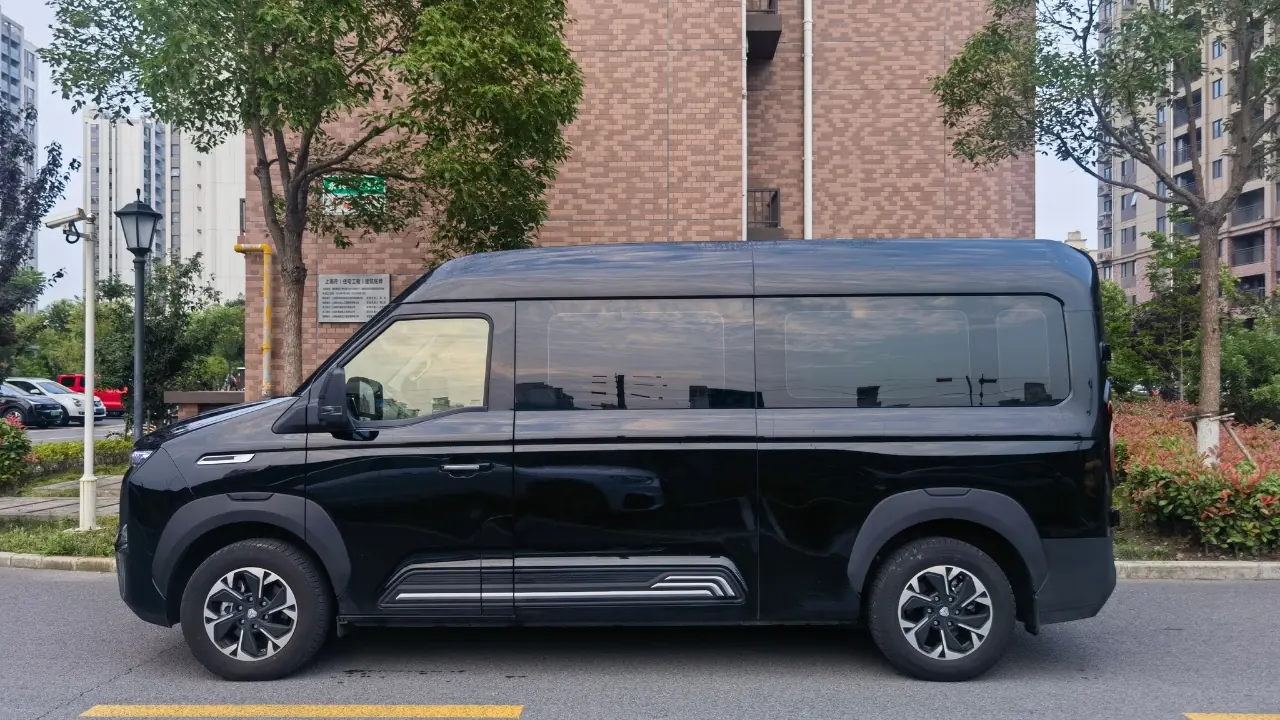 9-Seat Van